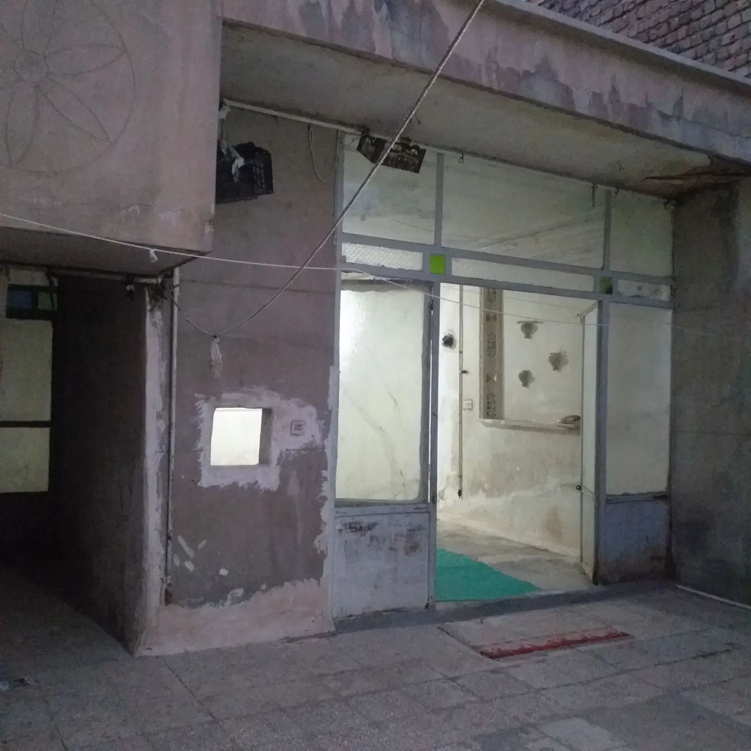 ویلایی کلنگی ۸۰ متری