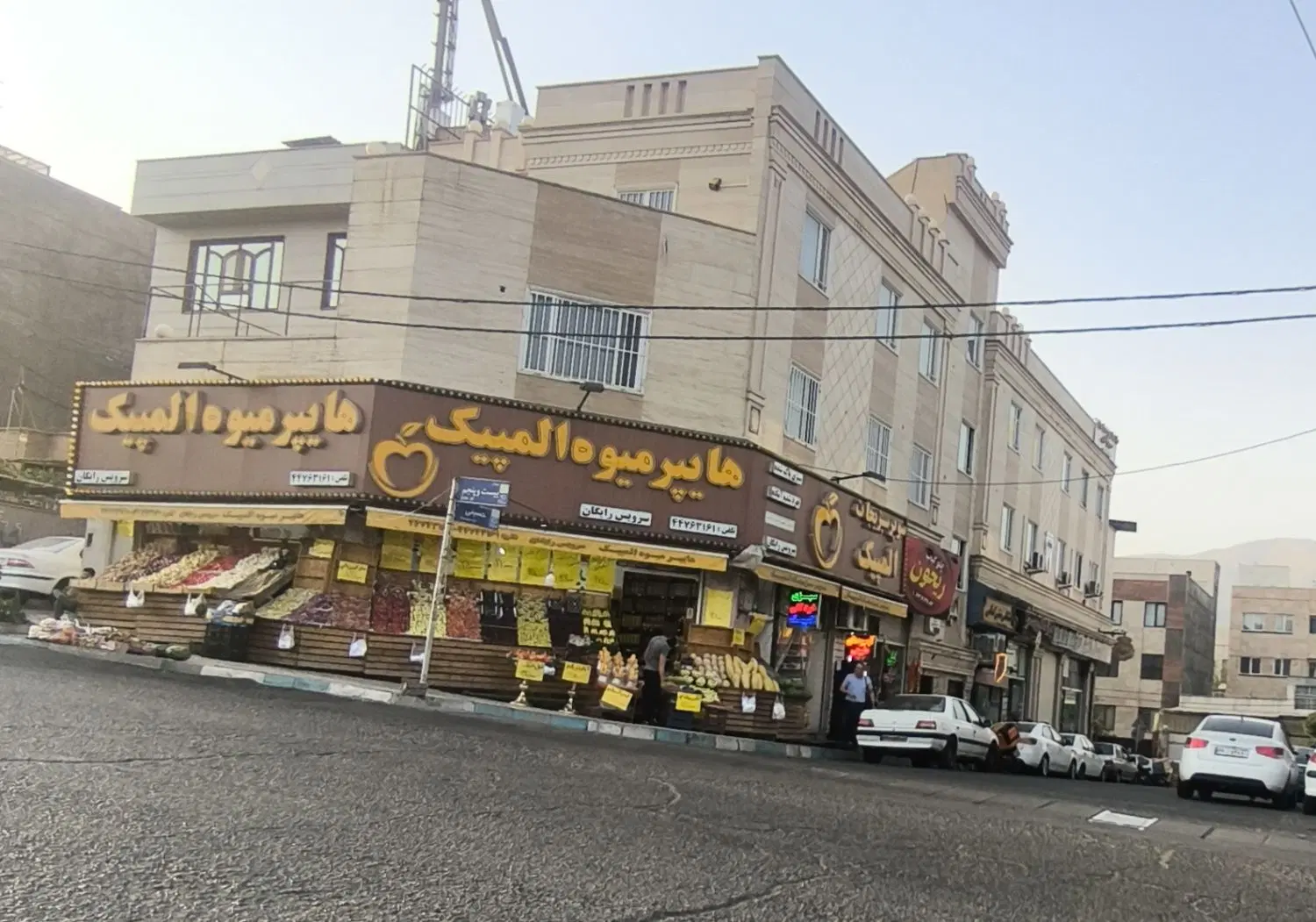 مغازه ۵۷ متری