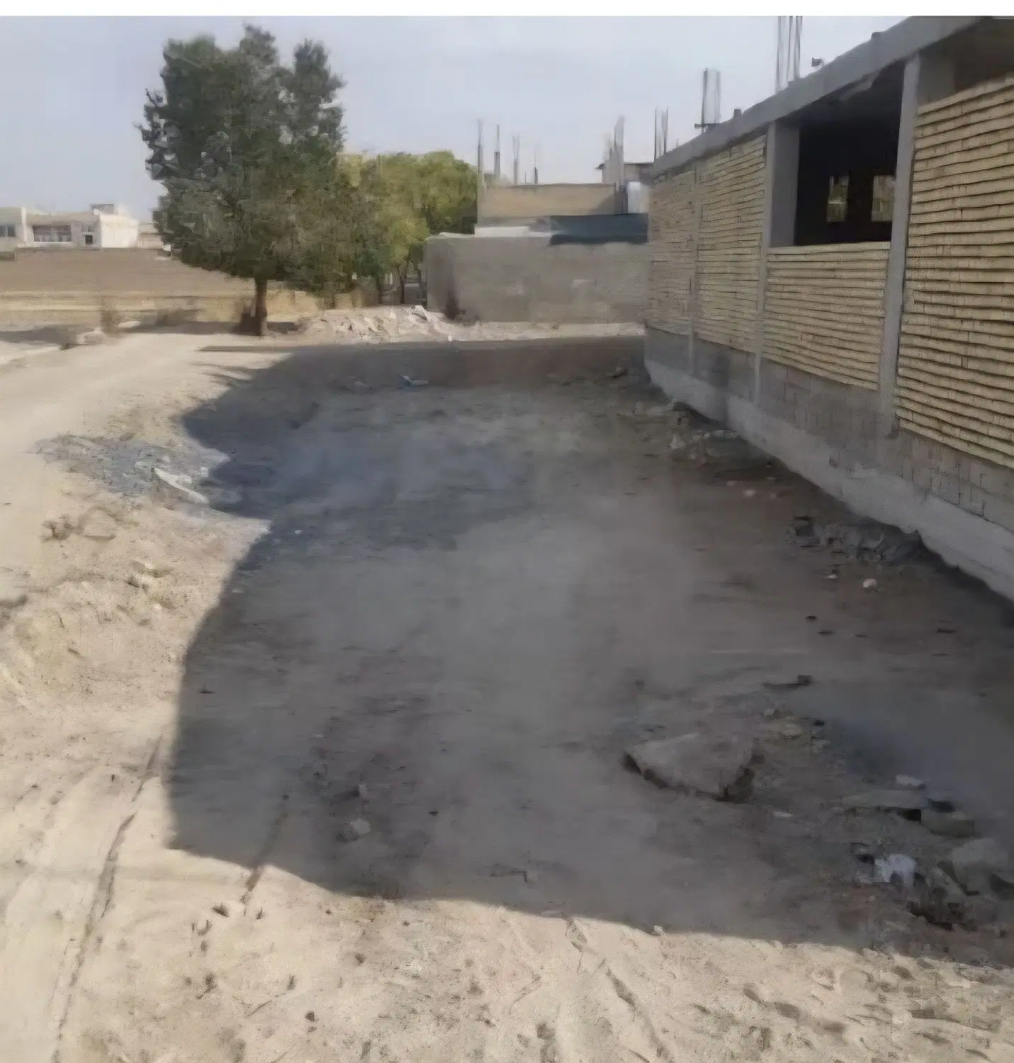 زمین ۱۱۱متری
