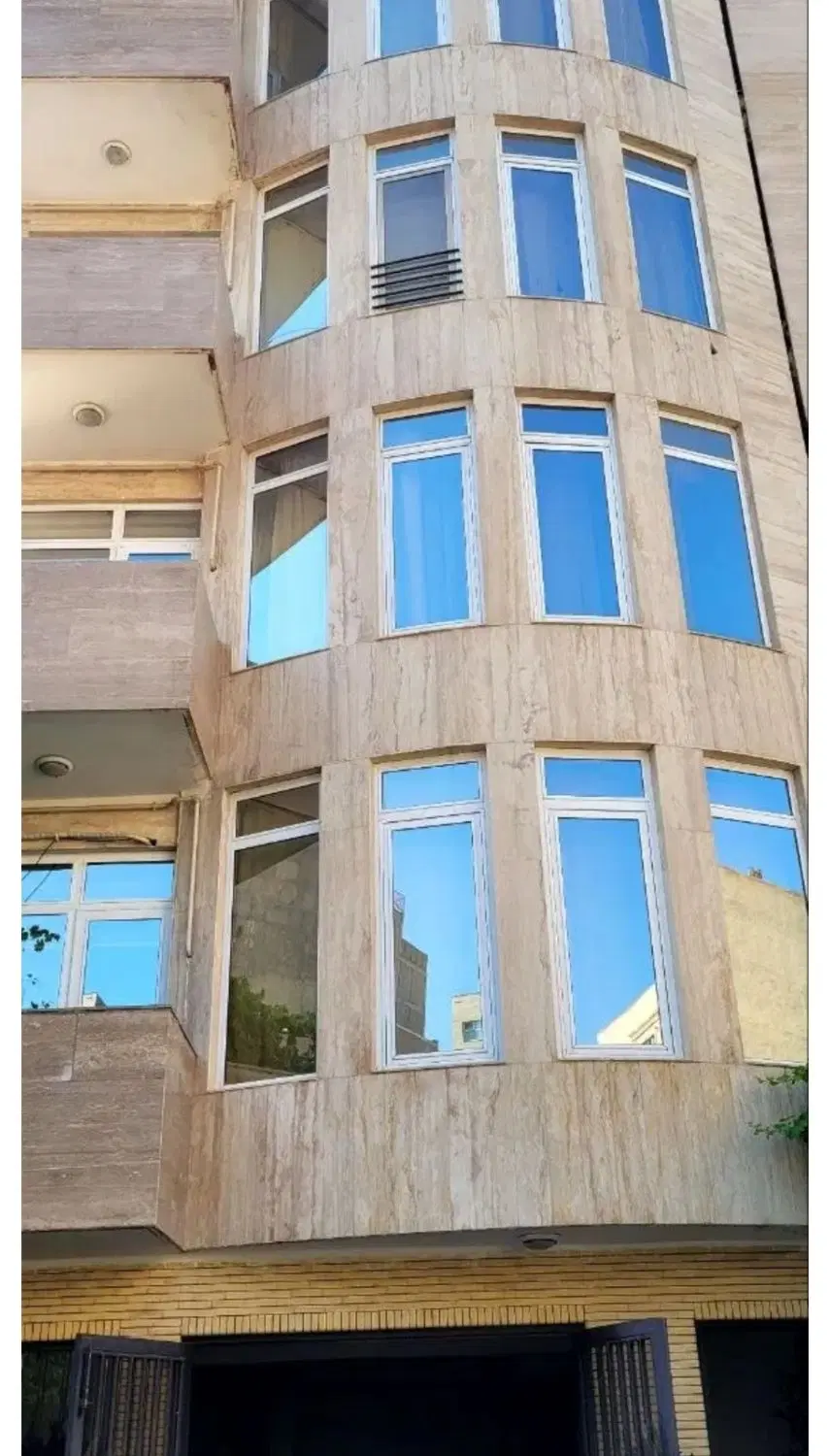 اپارتمان ۹۰ متر نور
