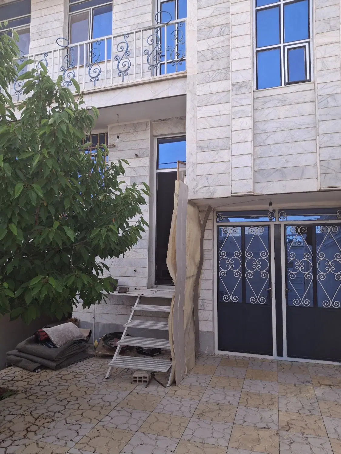 خانه ویلایی دو طبقه
