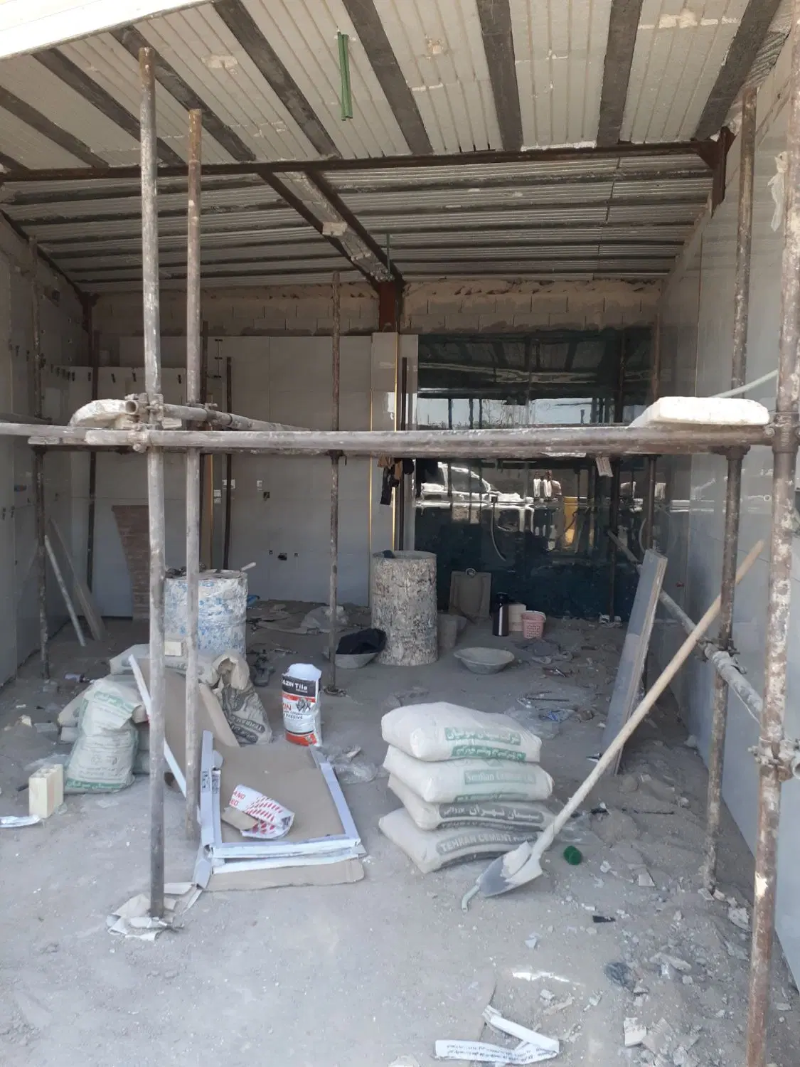 مغازه در عباسی