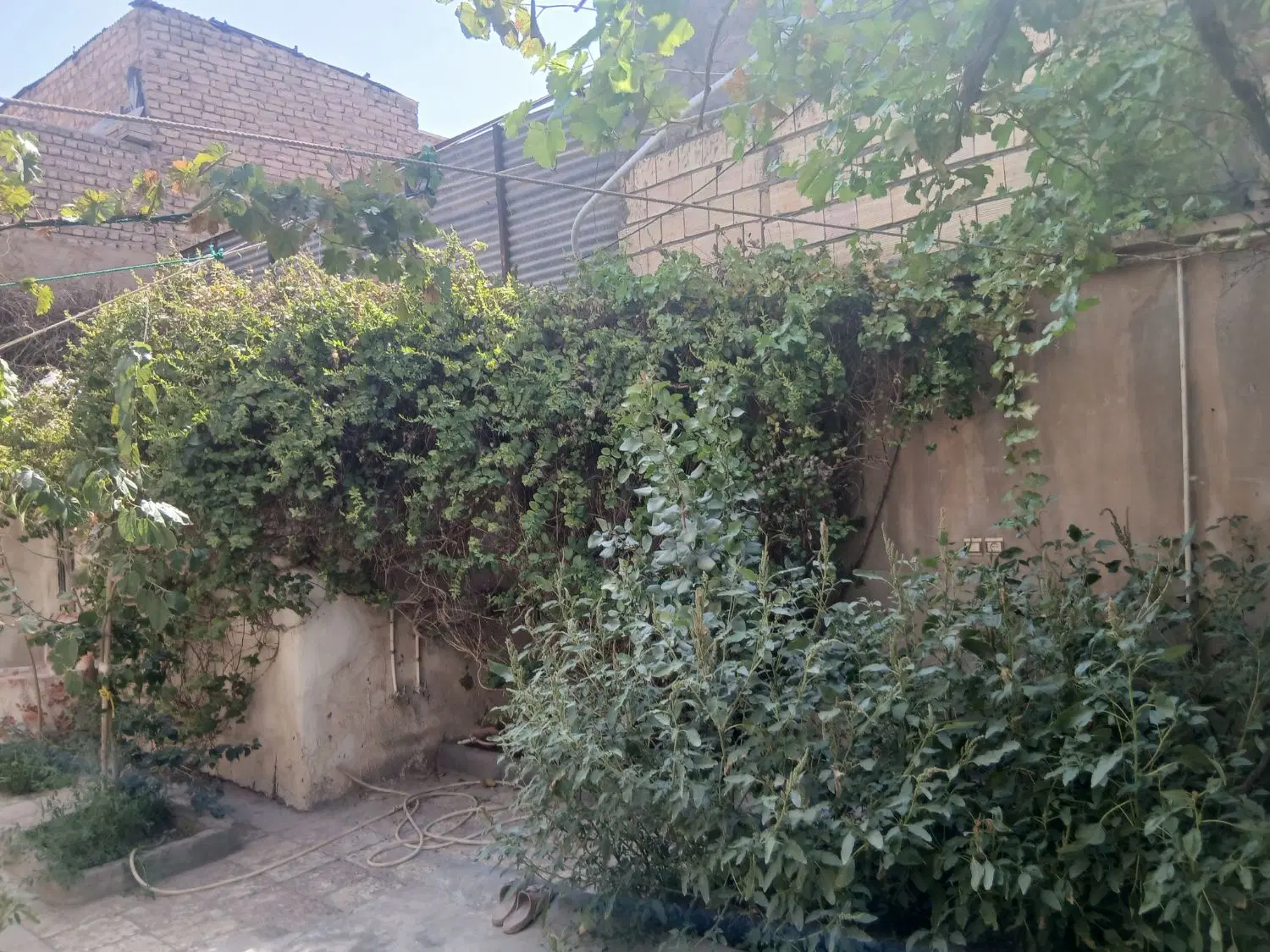 فروش ملک مسکونی قدیم ساخت