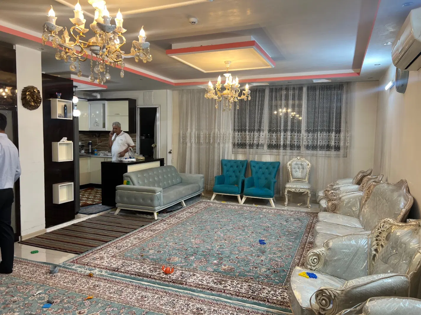 حاشیه شاهد ویلایی دربست ۱۸۰متری