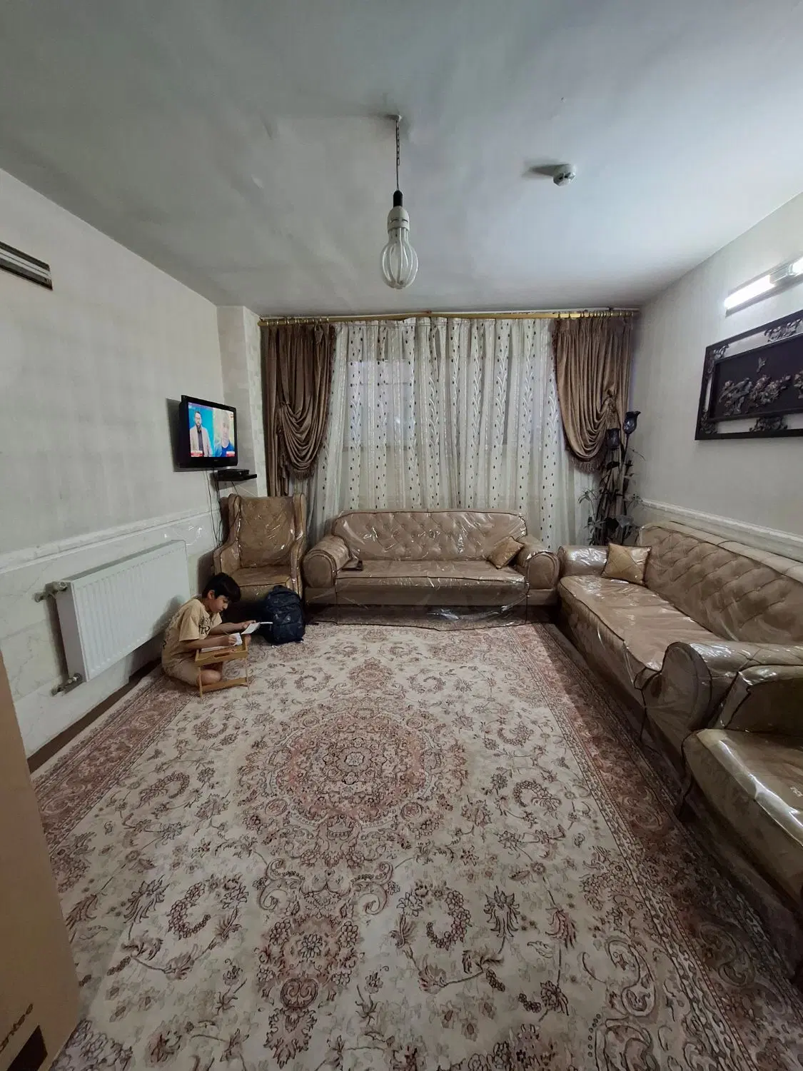 واحد رهنی خیابان دی