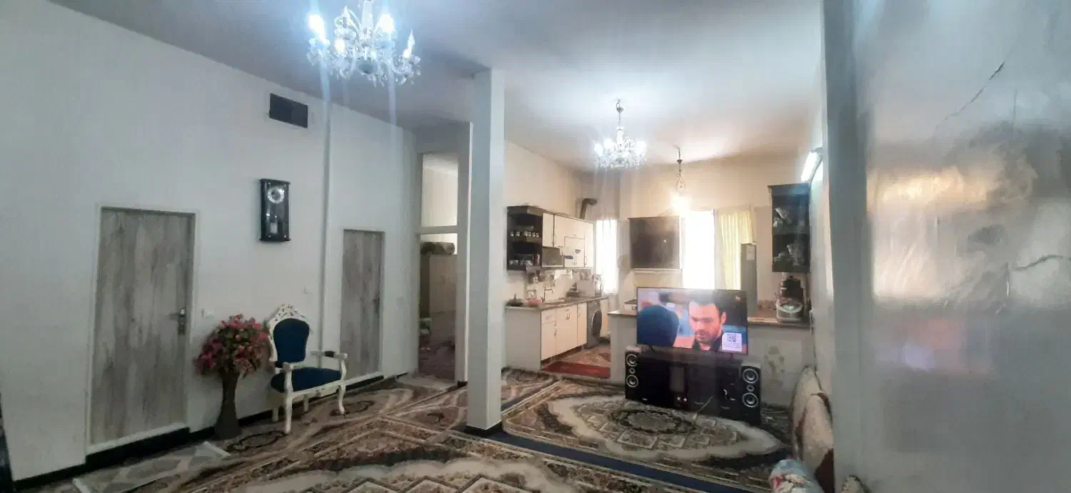 ۶۵ متری _ طبقه همکف _ پارکینگ انباری _ قابل تبدیل