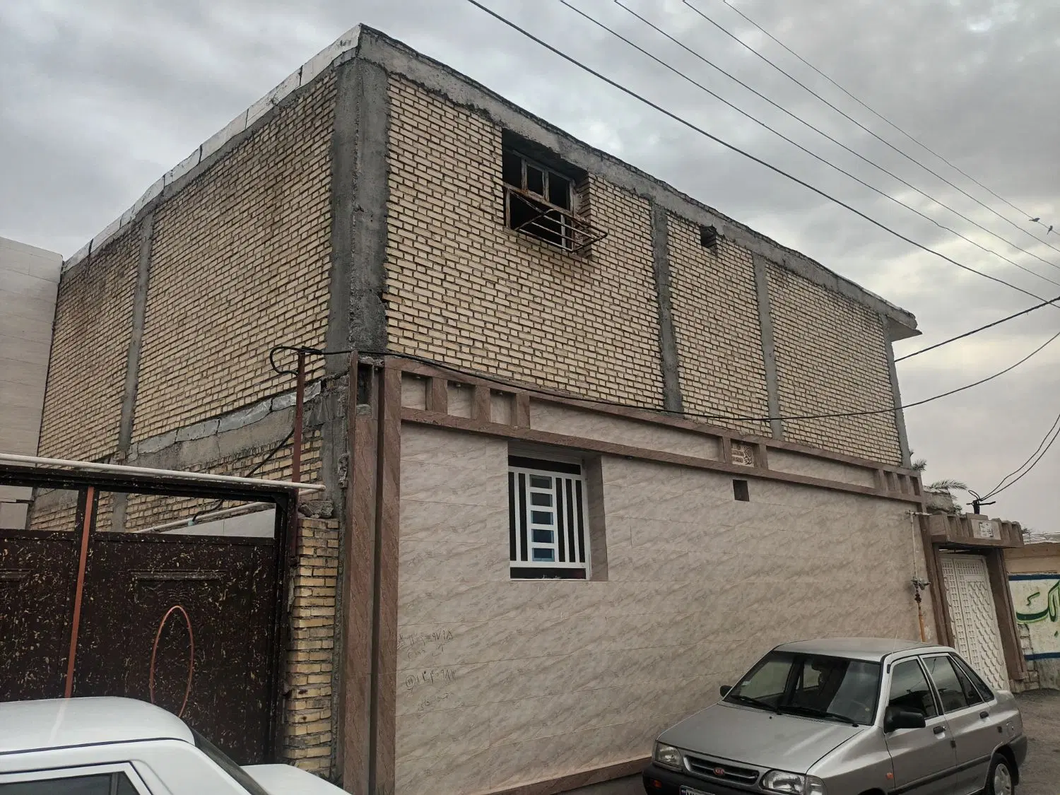خانه طبقه بالا بایمان سادات