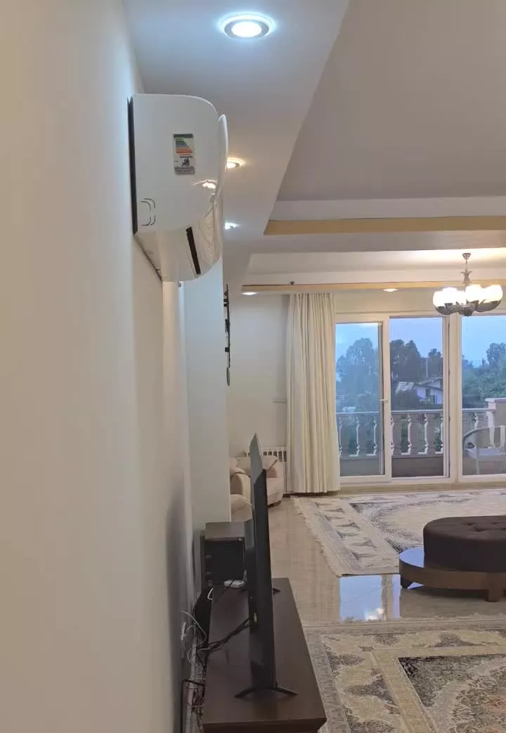 هچیرود  ۲۰۷ متری طبقه سوم طبقه آخر