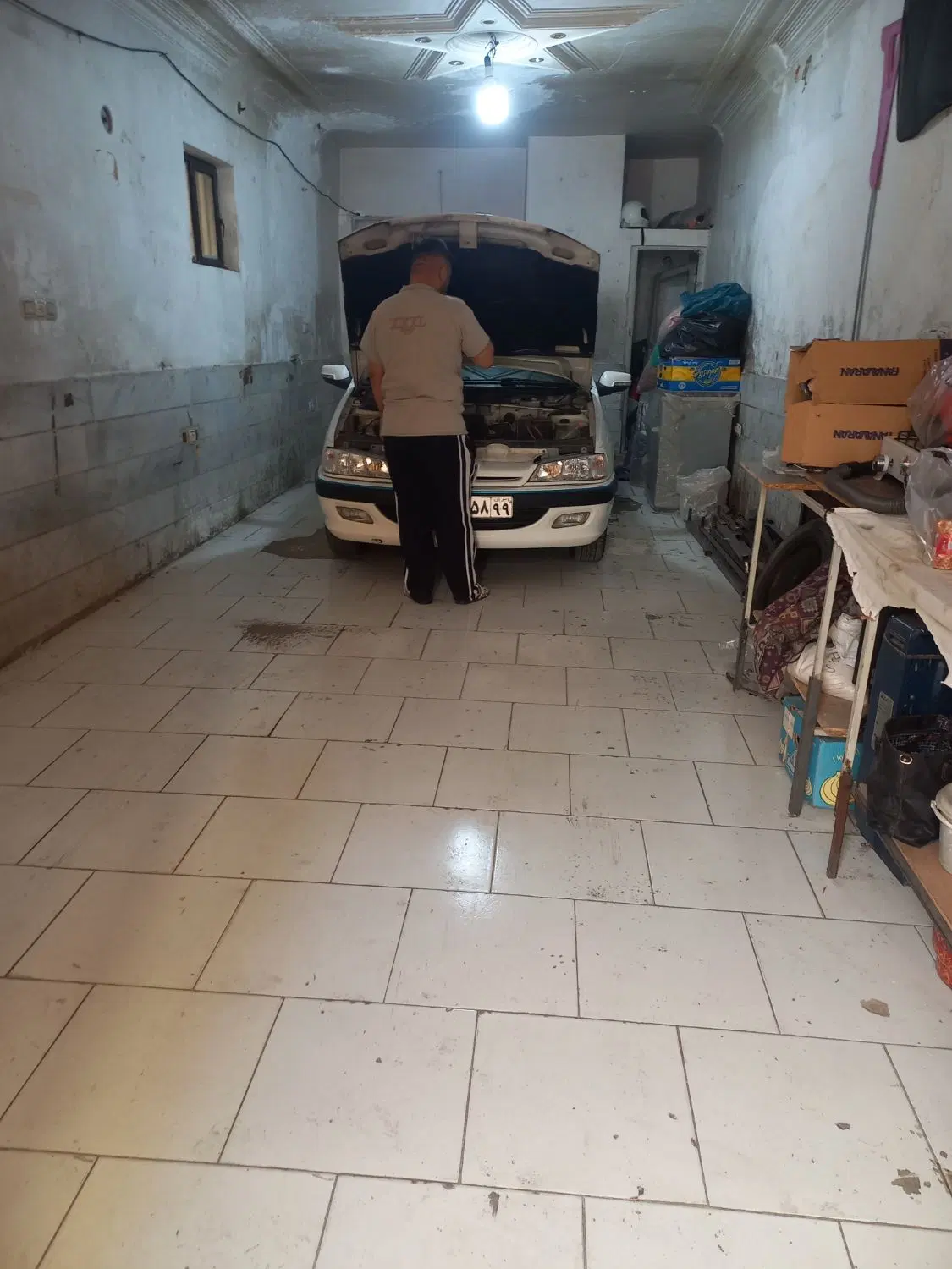 فروشی همکف کارگاه ودوطبقه مسکونی
