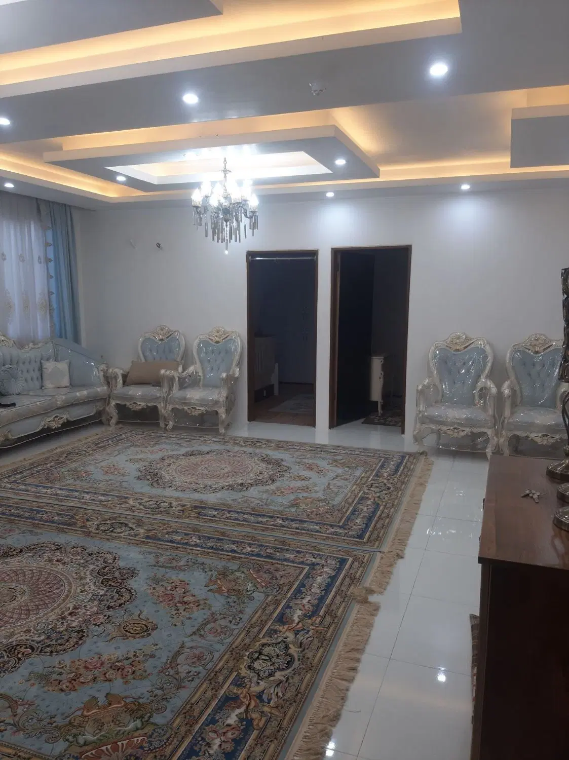 آپارتمان ۹۴ متری صالحیه