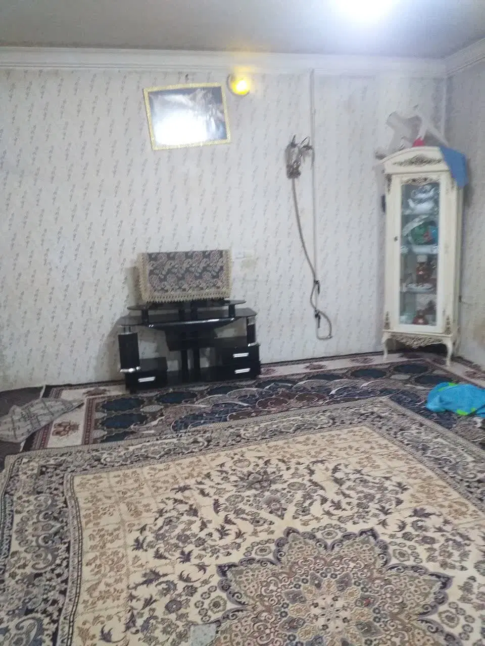 منزل طبقه همکف رهن و اجاره  فوری