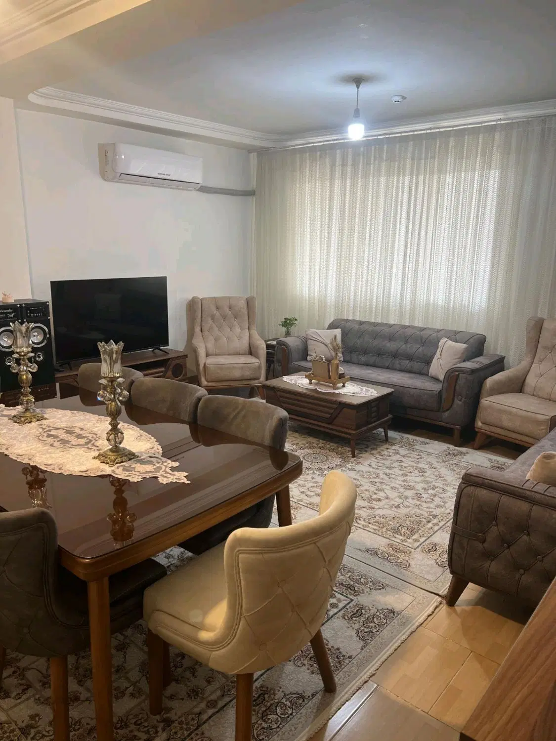 فروش فوری آپارتمان 87 متری مجتمع گل نرگس ط۴