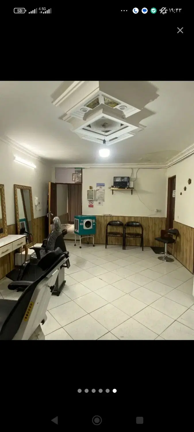 80 متری تجاری دار