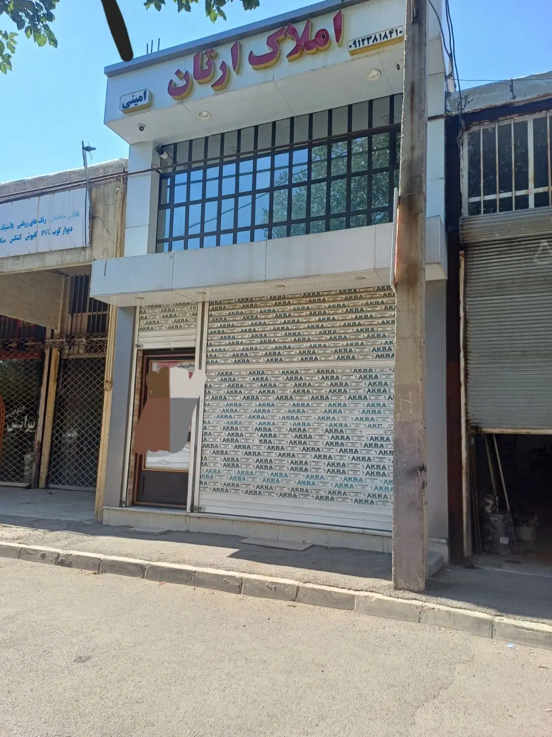 مغازه  ۵۰ متری زیر زمین با سرویس دستشویی