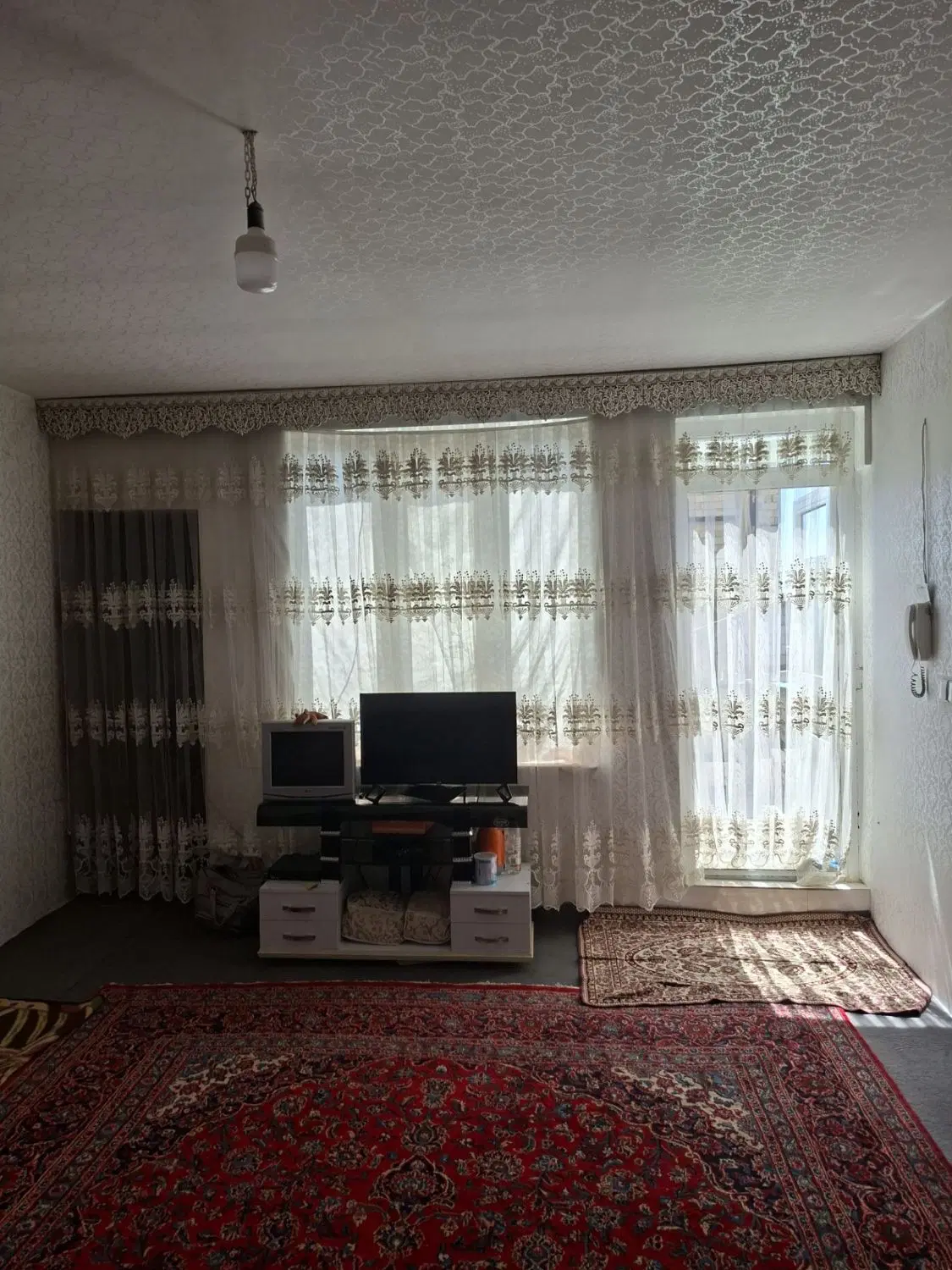 خانه دوطبقه ونیم در کندرود تبریز