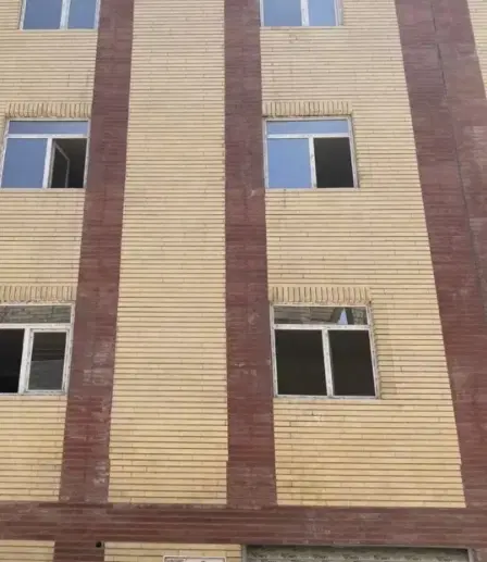 واحدنیمه کاره ابتداورودی غدیرشهر تک واحدی 120متر