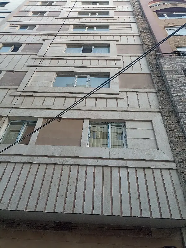 ۱۰۰ متری نوساز