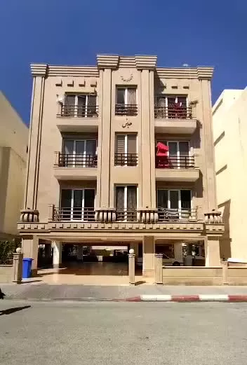 واحد نو بنیاد ۳ ارم ۸