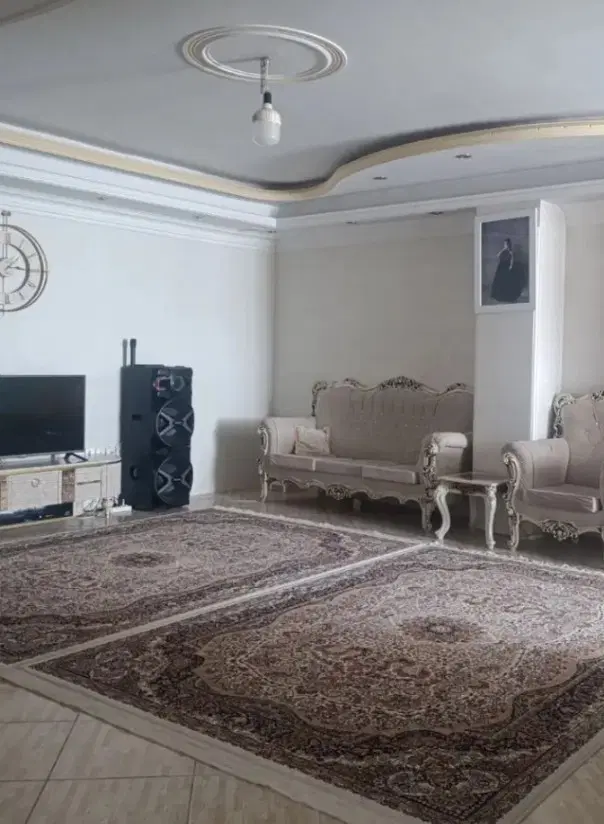 همخانه لازم