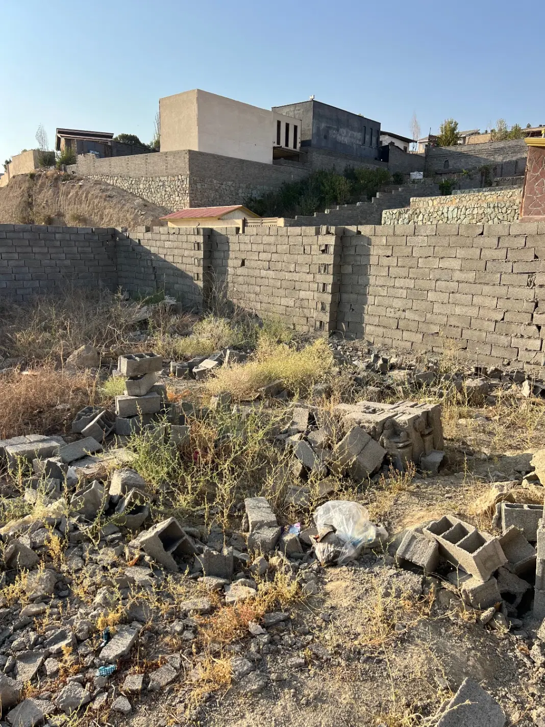 210 متر زمین خورین چهاریواری