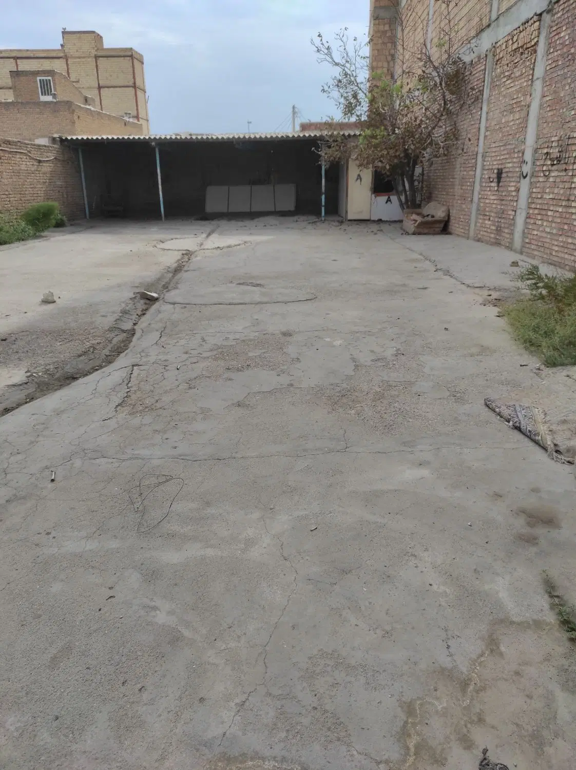 کارگاه بر خیابان کمربندی جنوبی