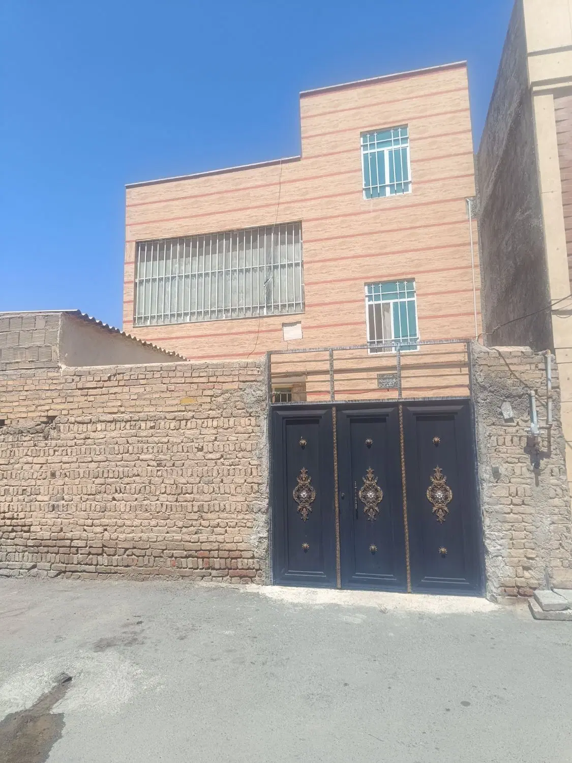 خانه ویلایی دوطبقه خلج آباد