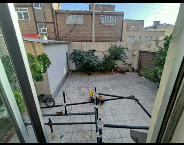فروش حیاط دربست در شهرک ارم، 170 متر