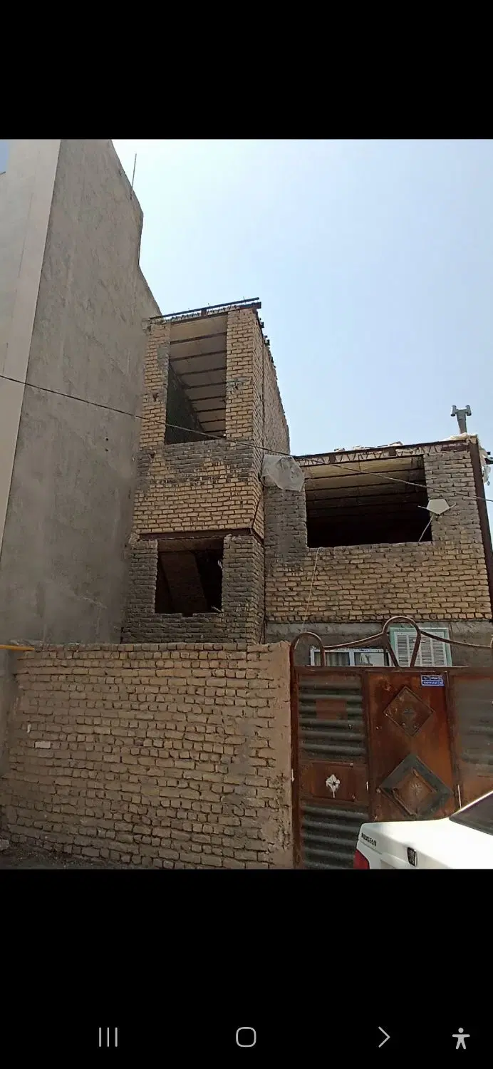 ۳واحد ۱۰۰متری عرض۸متری