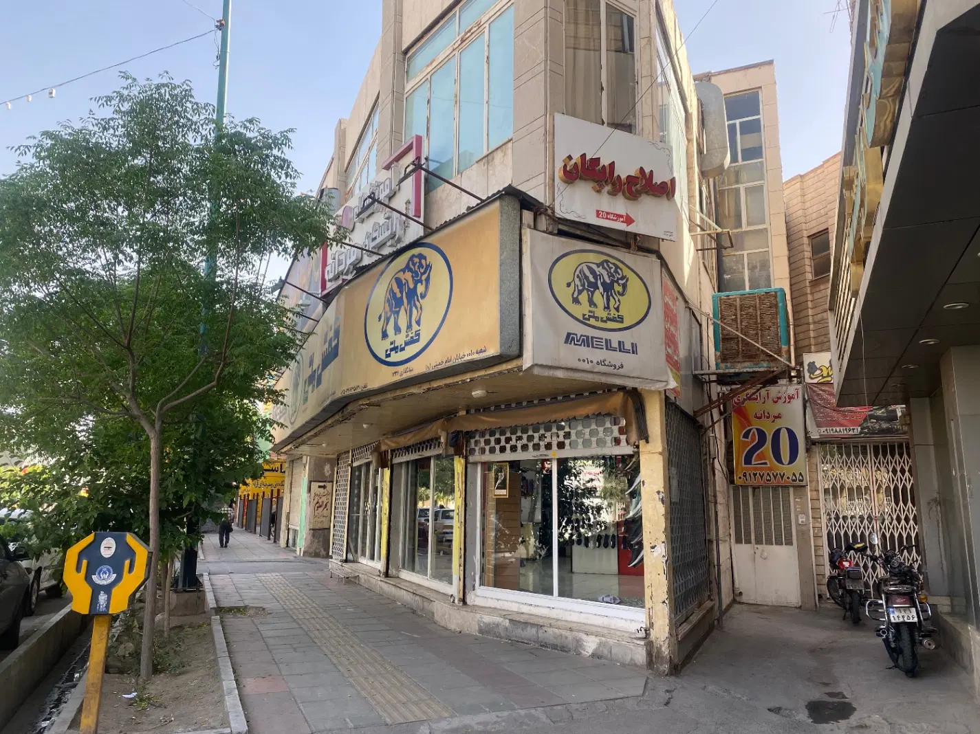 ملک تجاری و مسکونی ۳ طبقه  بحر اصلی خیابان امام