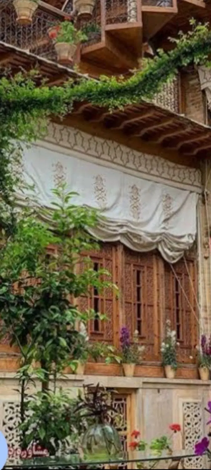 خانه ویلایی ۱۰۰متری جنوبی همراه با یک مغازه