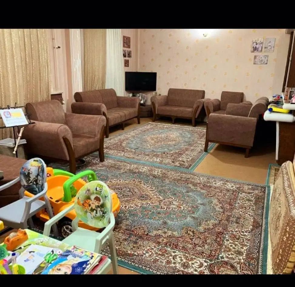 آپارتمان ۹۲ متر طبقه ۲ گلسار خ ۱۲۶