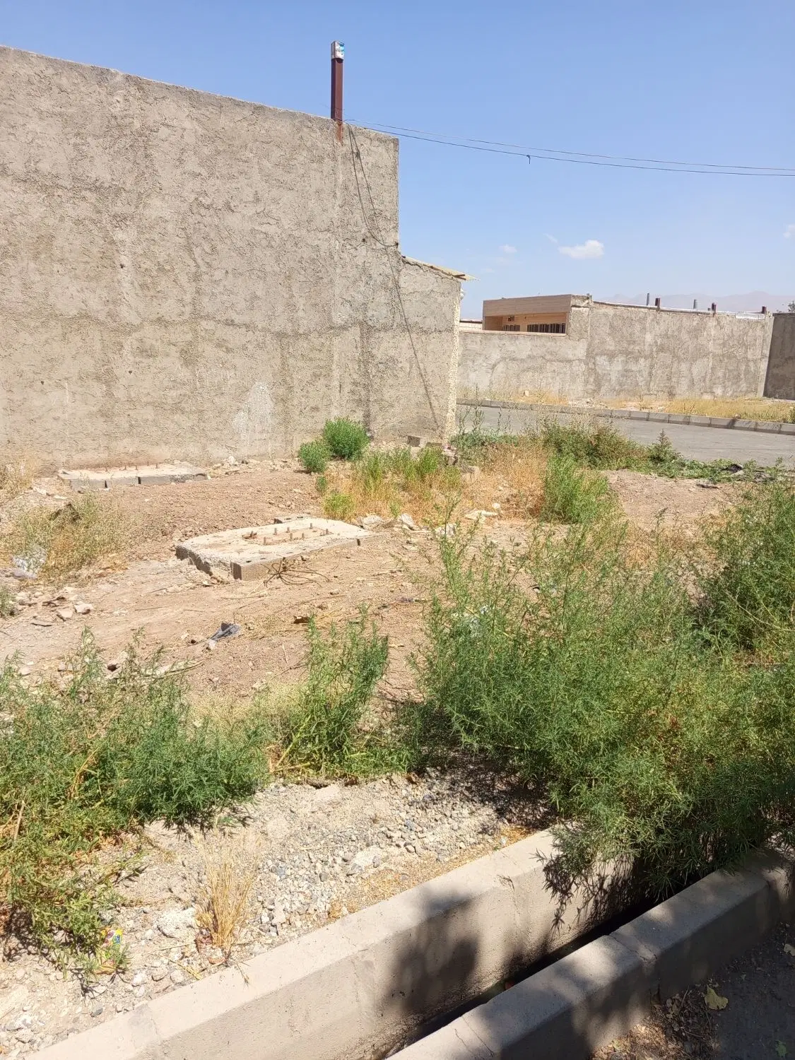 زمین دونبش آماده ساخت