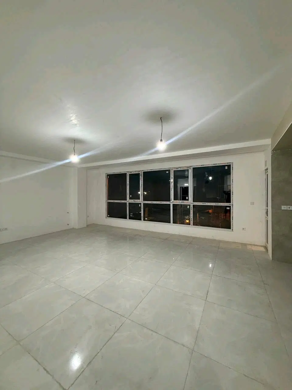 فروش آپارتمان ۱۲۵متری_۲خواب_میرزای شیرازی