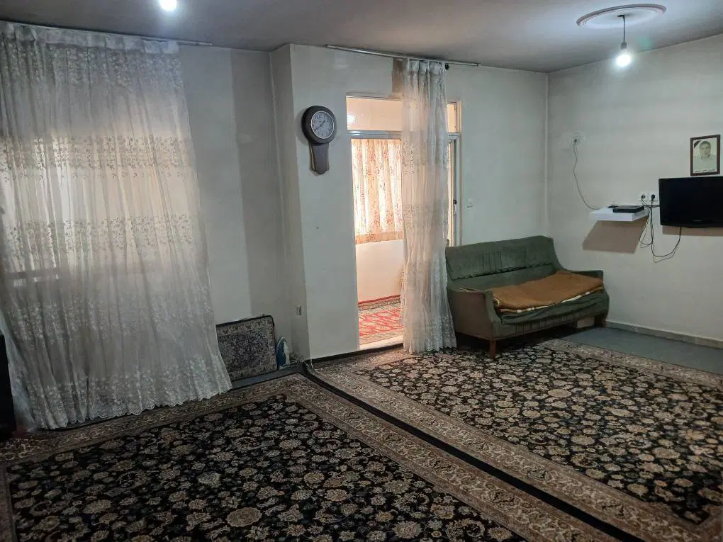 کیانشهر شهرک جمهوری طبقه همکف