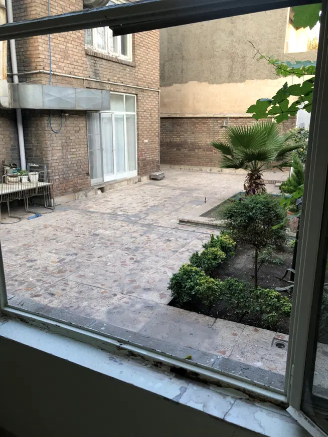 ۳۰۴ متر خانه دربست