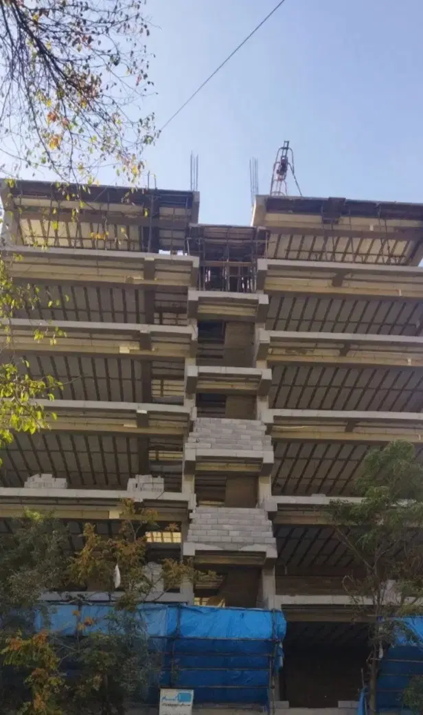 پاسداران (هروی) ۲۰۰ متر مشارکت درساخت باجواز 5طبقه