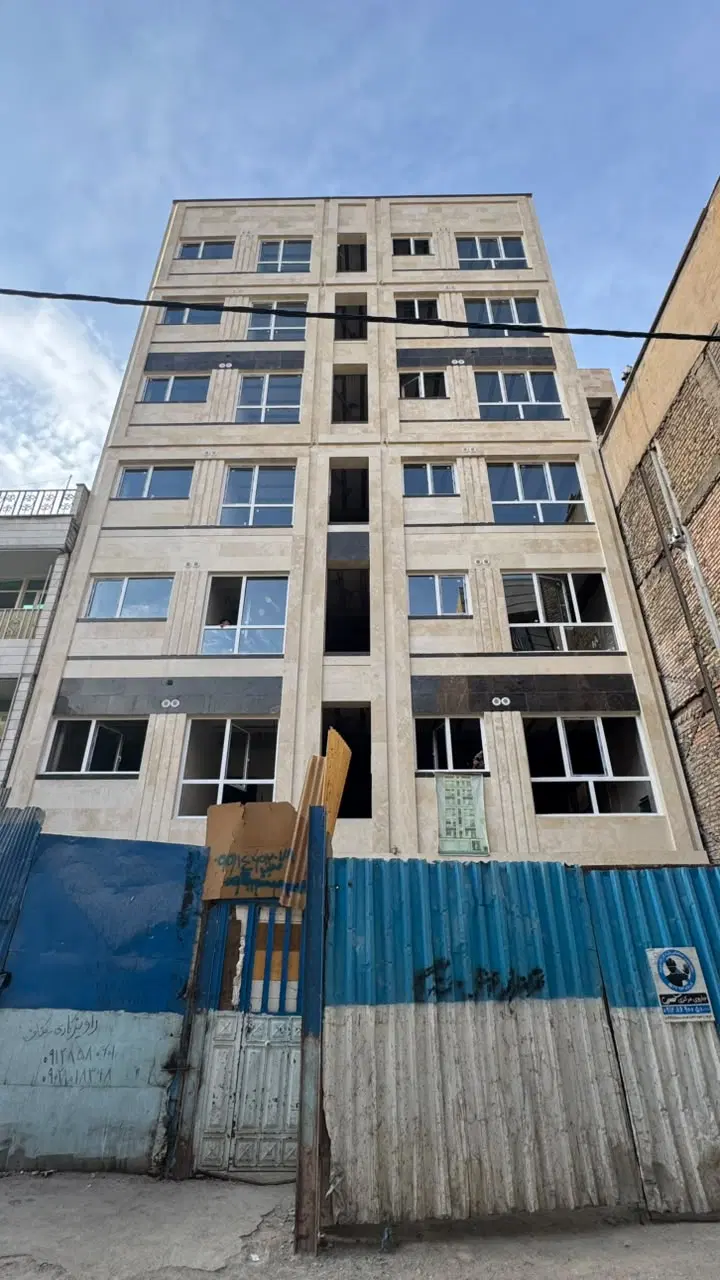 آپارتمان ۱۱۶ متری ۳ خواب لوکیشن خوب جوادیه
