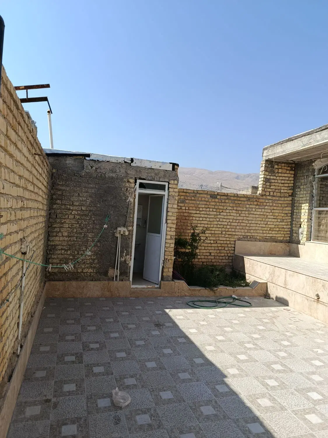 منزل مسکونی واقعه در محمودآباد