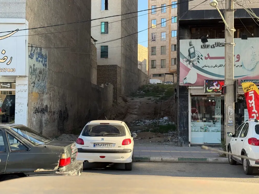 ۲۲۰ متری تجاری قلفتی