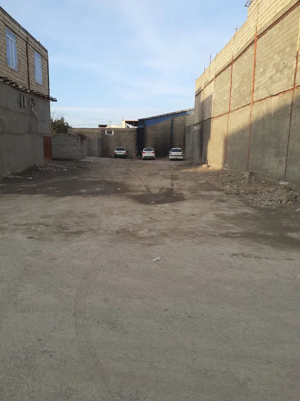 زمین مسکونی