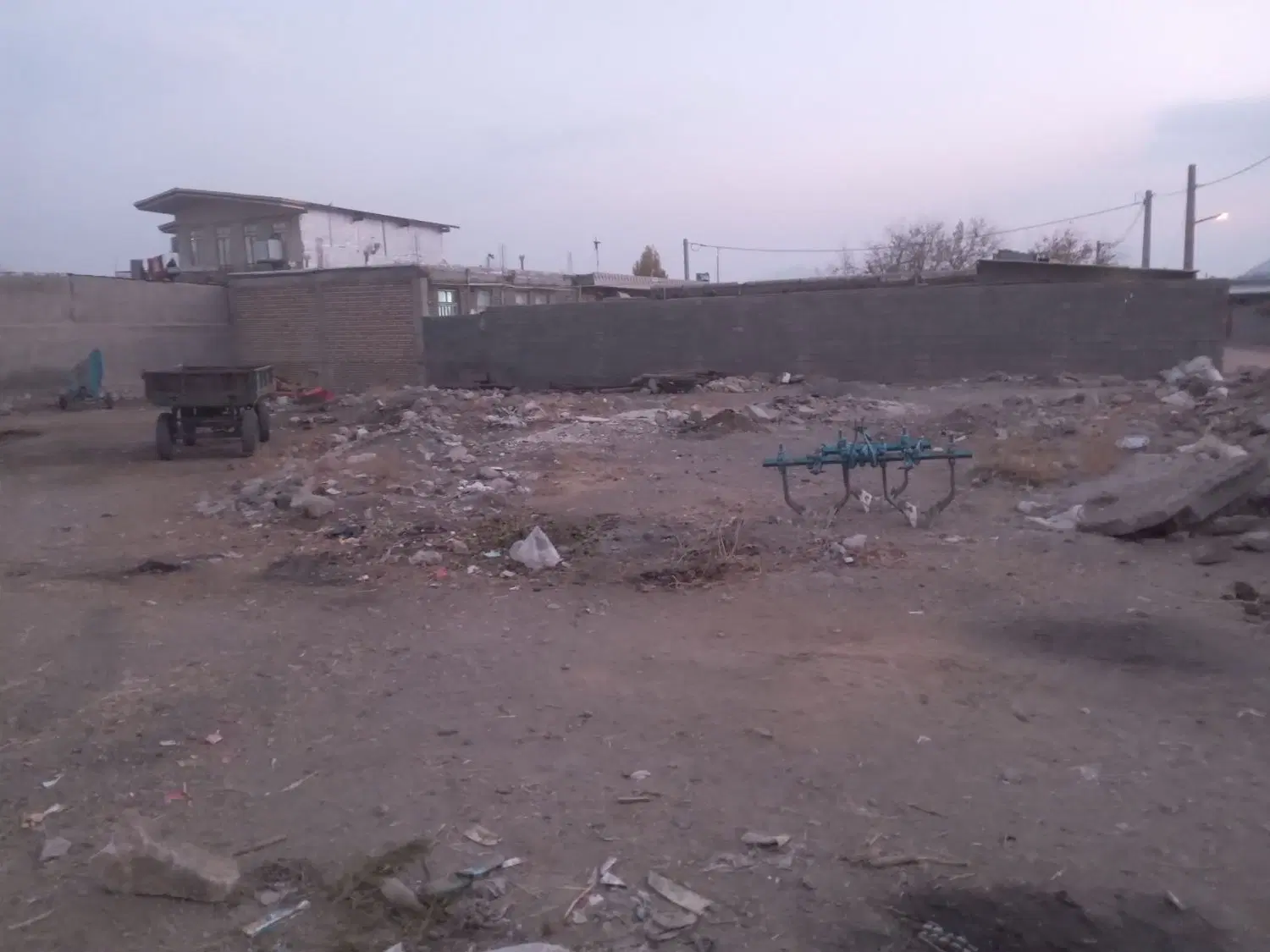 زمین ۳۰۰متری بیستون روستای کاشانتو