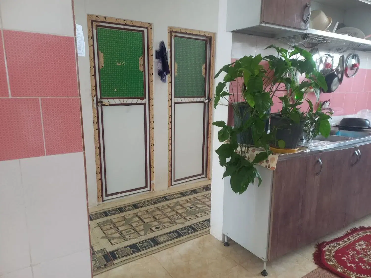 منزل دوطبقه شهر شاپوراباد سه نبش تجاری دار