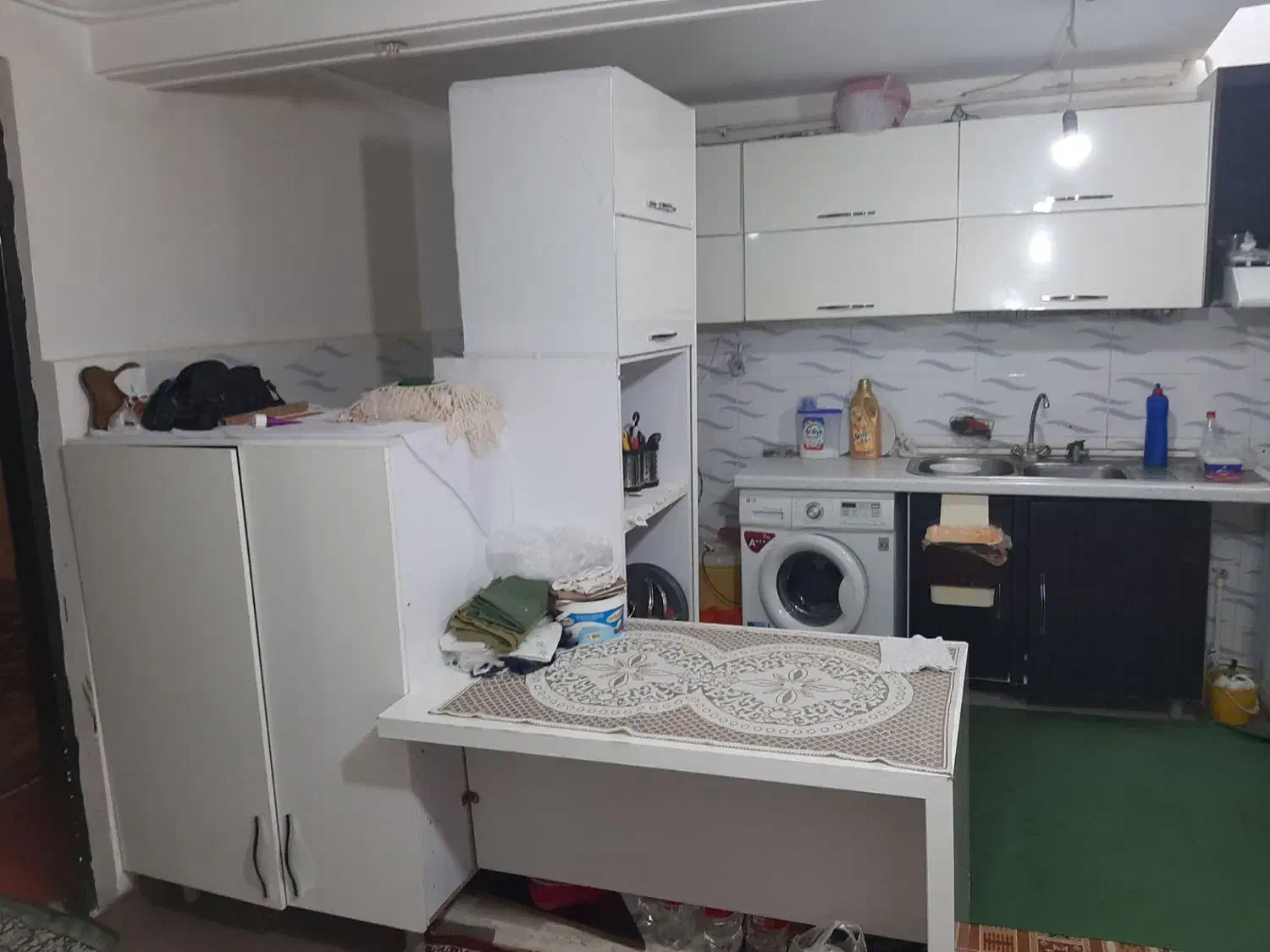 ویلایی دربست ماشین رو .
