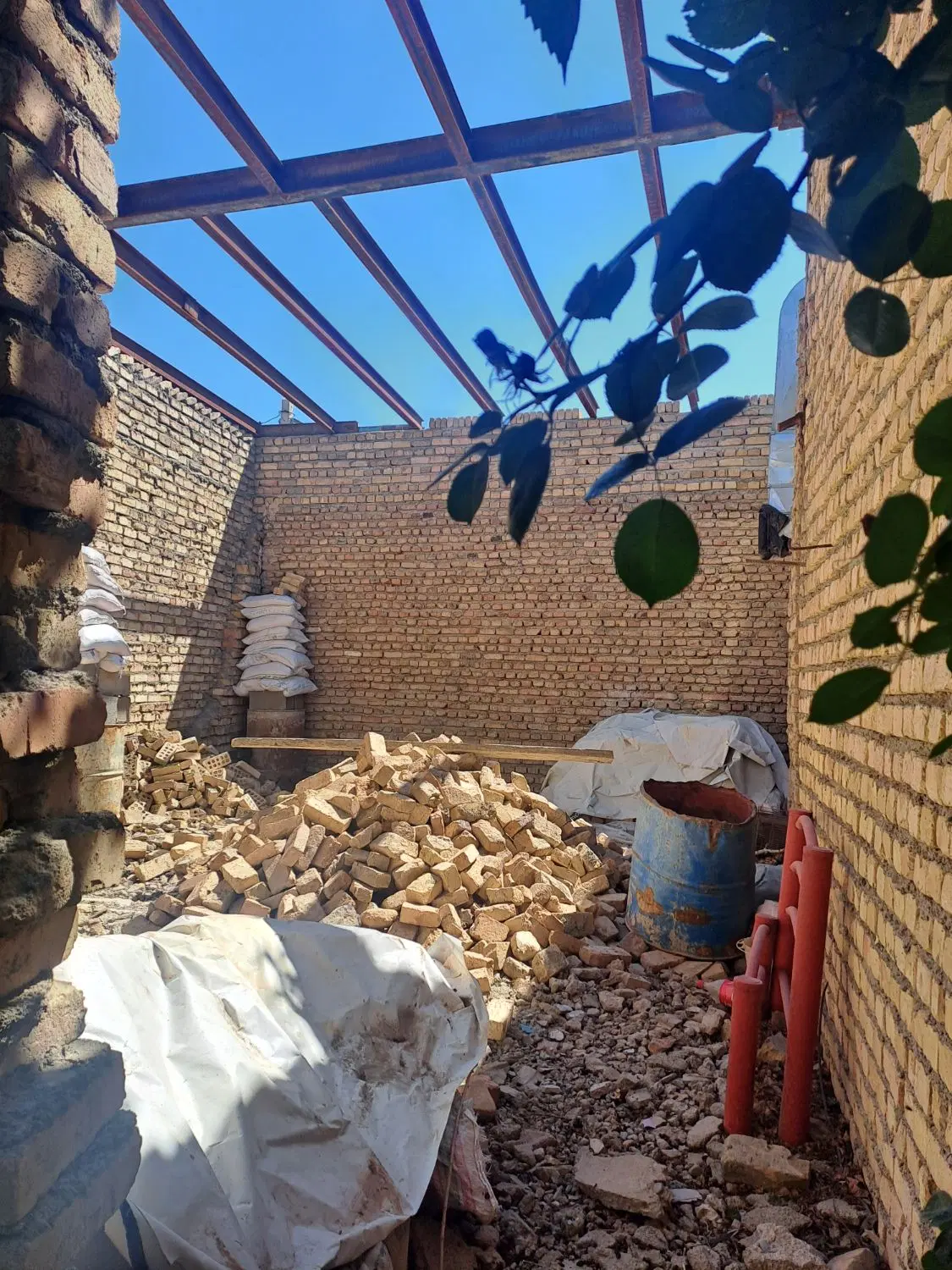 باغچه ابتدای ورامین