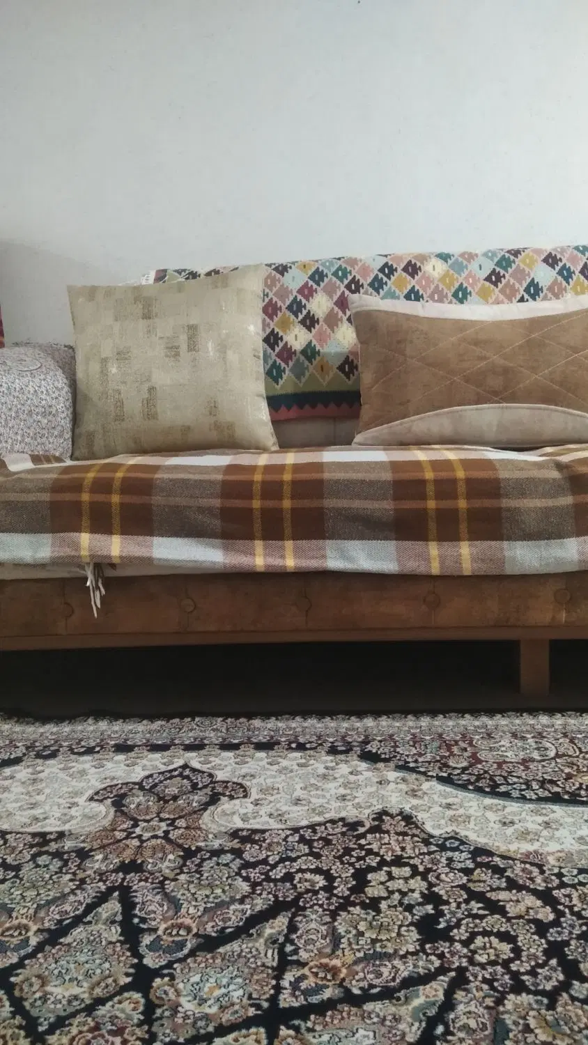 خانه 60 متری طبقه همکف فرجه