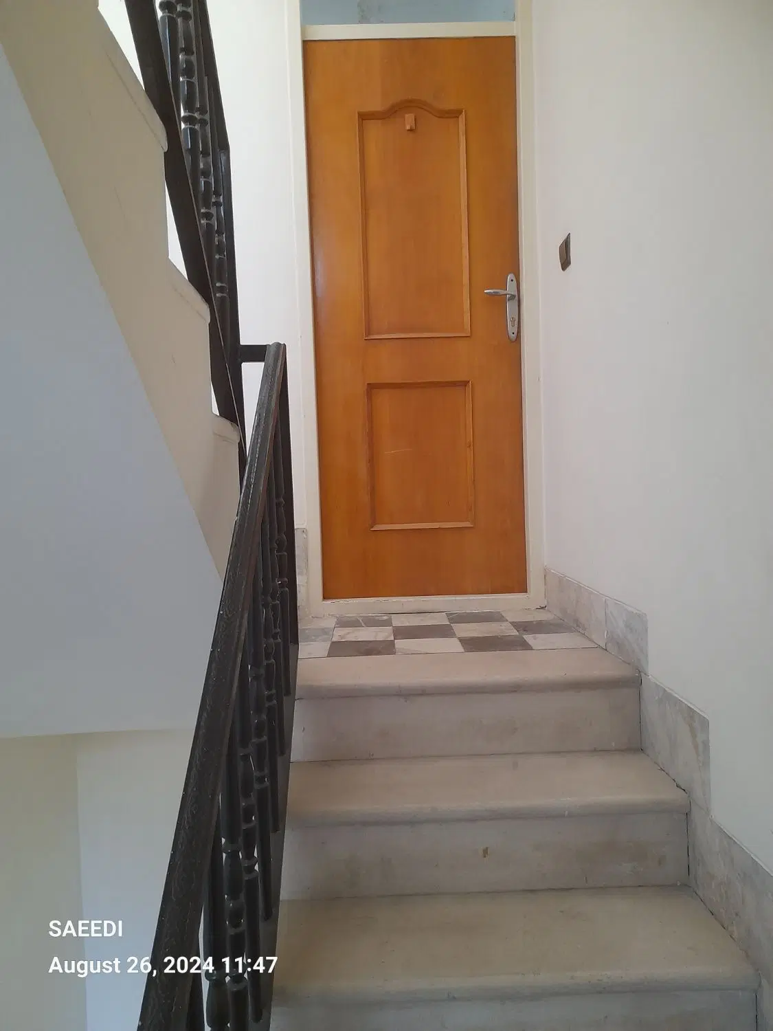 مغازه ۴۰ متری دو طبقه با زیر زمین