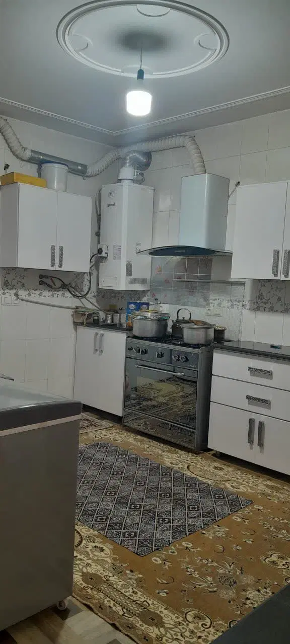 فروش منزل مسکونی عبرت