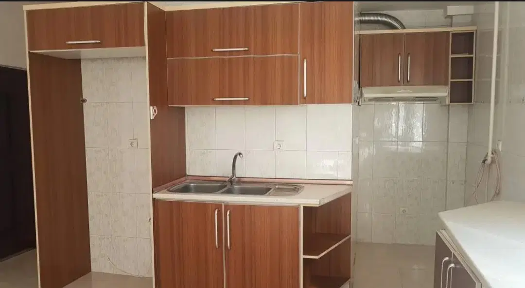 آپارتمان ۹۰ متری_فول امکانات _طبقه دوم با اسانسور