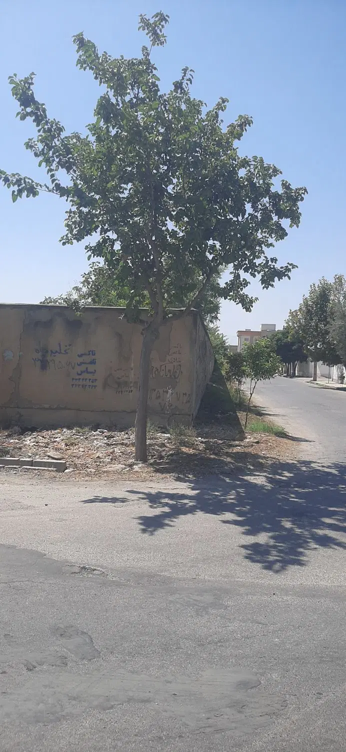 300متر زمین دونبش تجاری بربلوار۳۰متری