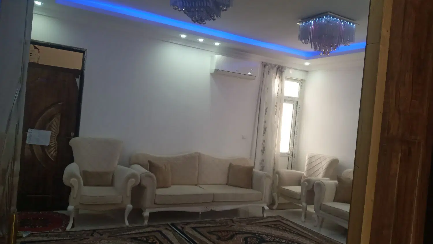 خانه برخیابان شیرامینی تازه ساخت ۳۳۰متر